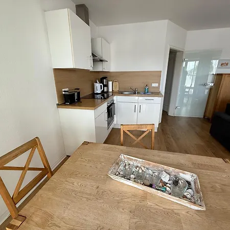 Holzteichstrasse 12 *